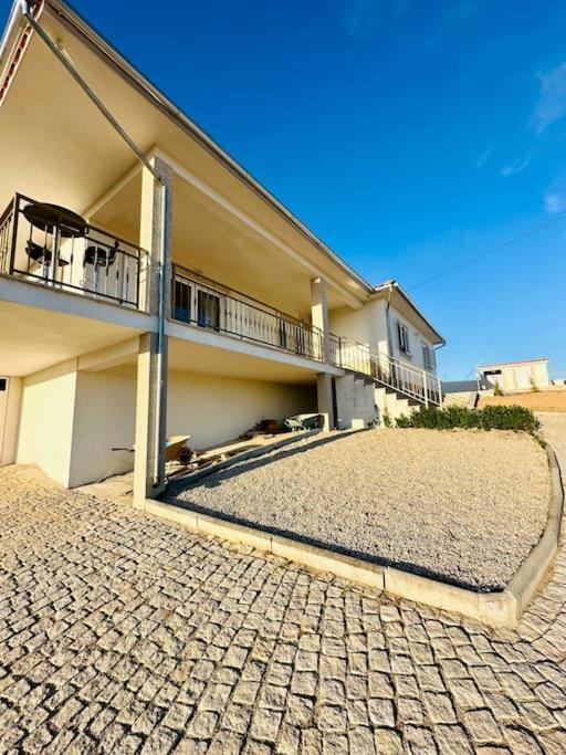 הוילה Torre de Dona Chama Reis House מראה חיצוני תמונה