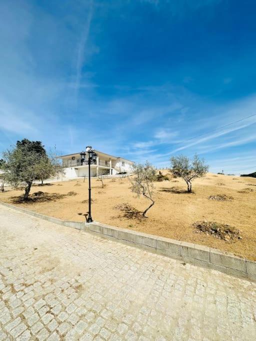 הוילה Torre de Dona Chama Reis House מראה חיצוני תמונה